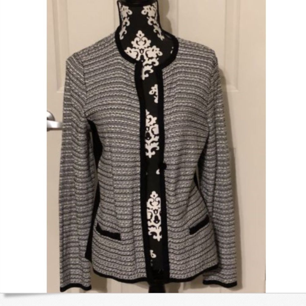 Cable & Gauge Black and white cardigan
